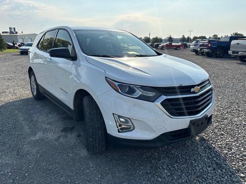 Used 2019 Chevrolet Equinox LS w/ LS Convenience Package AWD/4WD image 12