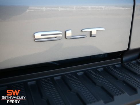 Used 2023 GMC Sierra 1500 SLT image 10