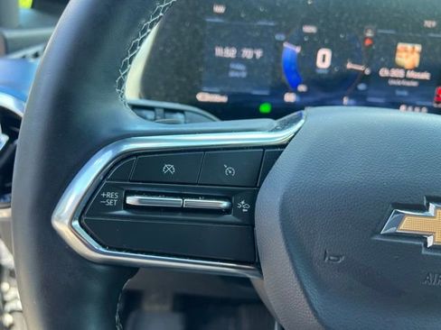 Used 2025 Chevrolet Equinox EV LT FWD image 26