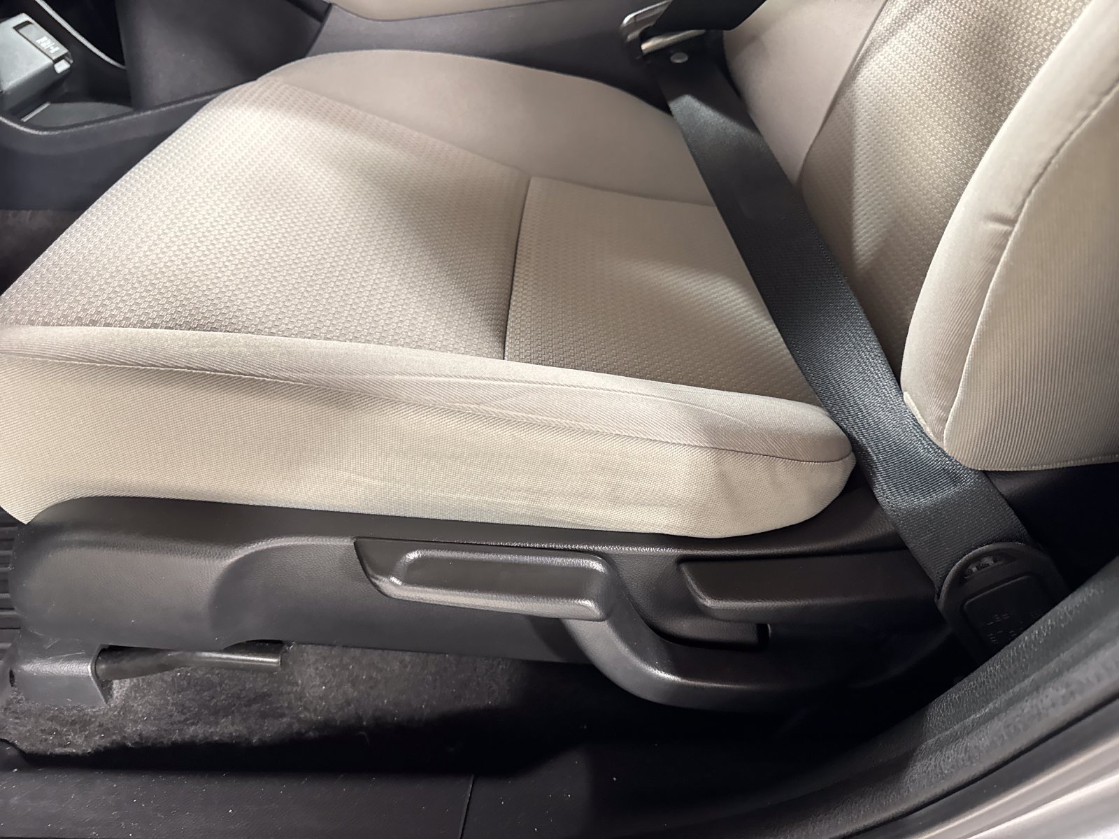 Certified 2019 Honda HR-V LX image 12