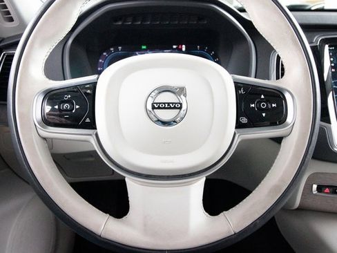 Used 2024 Volvo XC90 B6 Plus w/ Protection Package Premier image 18