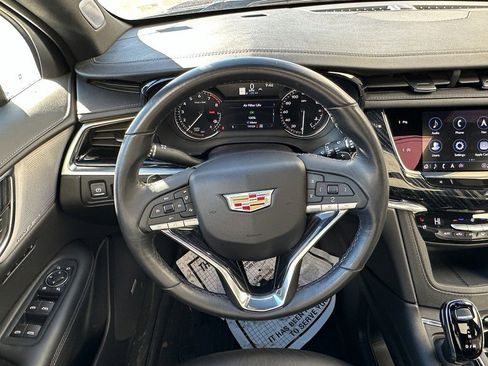 Certified 2024 Cadillac XT6 Premium Luxury w/ LPO, Floor Liner Package image 10