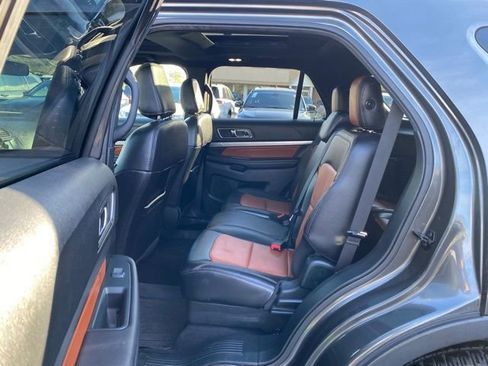 Used 2019 Ford Explorer XLT w/ Equipment Group 202A image 29