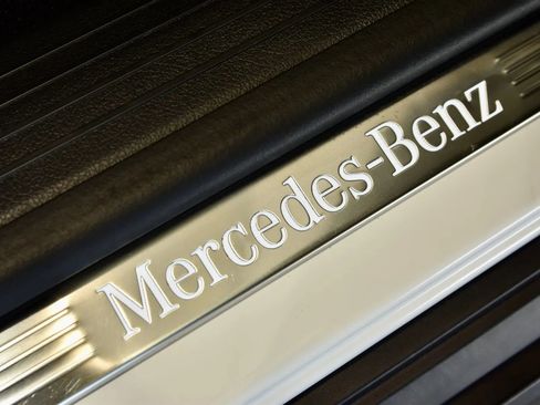 Used 2024 Mercedes-Benz GLE 350 4MATIC image 29