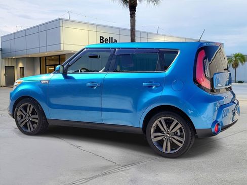 Used 2015 Kia Soul + w/ Audio Package FWD image 3