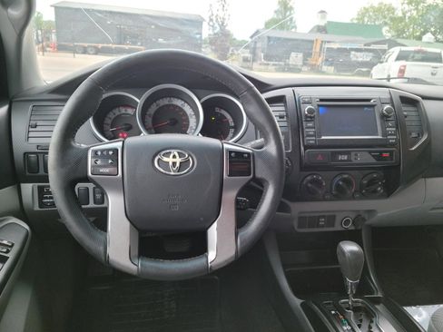 Used 2013 Toyota Tacoma 4x4 Access Cab w/ Convenience Pkg image 10