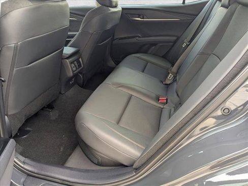 Used 2025 Toyota Camry XLE w/ Premium Plus Package image 15