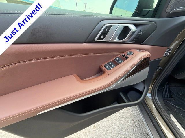 Used 2026 BMW X5 xDrive40i AWD/4WD image 39
