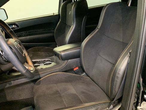 Used 2023 Dodge Durango R/T w/ Hemi Orange Plus Package AWD/4WD image 18