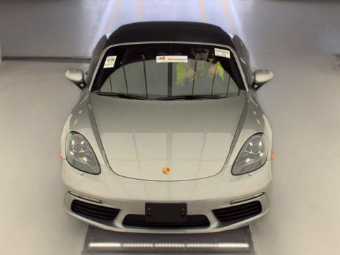 Used 2023 Porsche 718 Boxster S w/ Sport Chrono Package RWD image 2