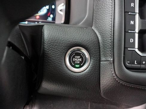 Used 2024 GMC Yukon XL Denali image 21