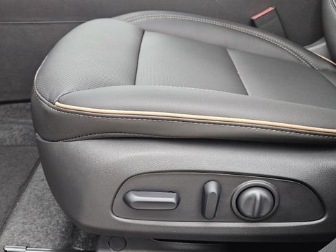 New 2026 Buick Envista Sport Touring FWD image 17