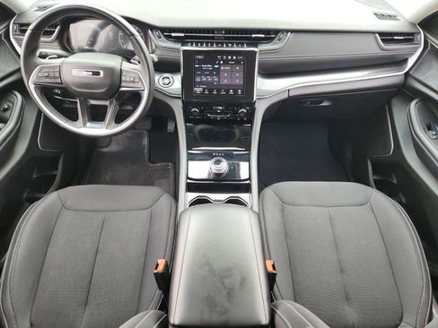 Used 2022 Jeep Grand Cherokee L Laredo w/ Luxury Tech Group I AWD/4WD image 24