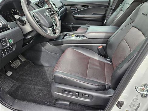 Used 2025 Honda Ridgeline Black Edition image 15