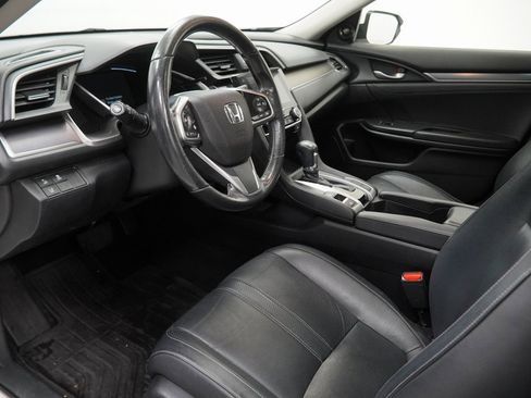 Used 2018 Honda Civic Touring image 16