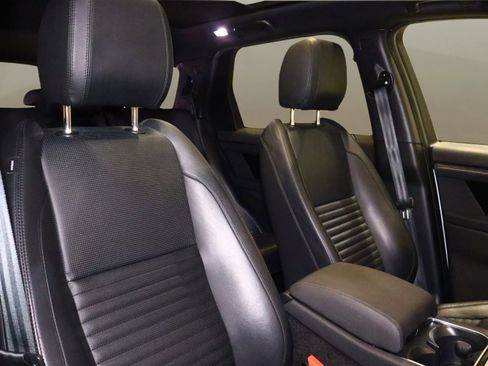 Used 2021 Land Rover Discovery Sport S image 19