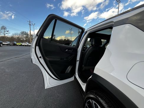 New 2026 Chevrolet Equinox RS image 15