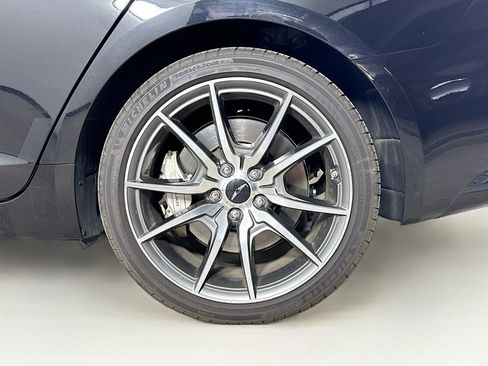 Used 2025 Genesis G70 2.5T RWD image 37