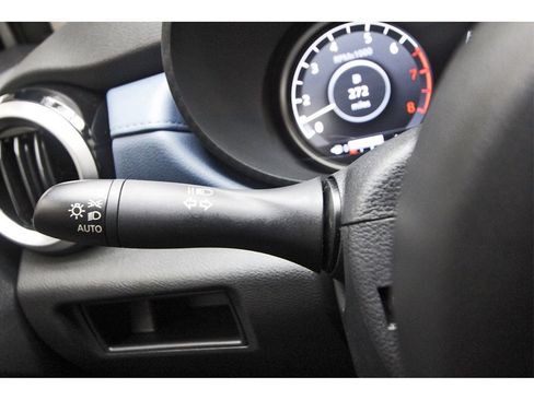 Used 2025 Nissan Versa SV w/ Trunk Package image 16