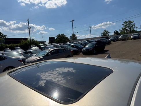 Used 2011 Buick Regal CXL Turbo w/ TO4 Preferred Equipment Group FWD image 12