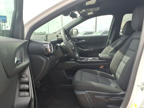 New 2026 Chevrolet Equinox LT w/ LPO, Floor Liner Package FWD image 15