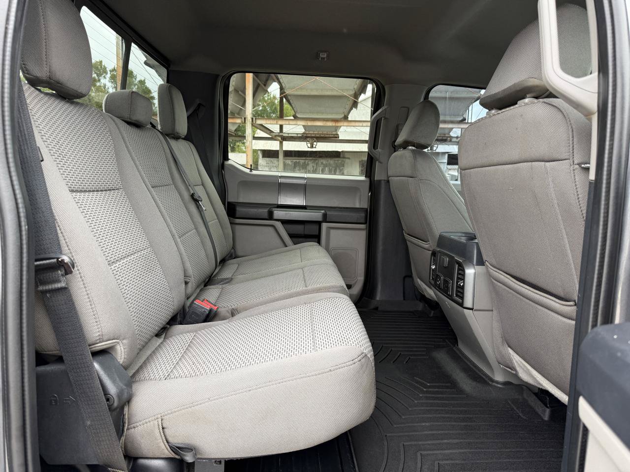 Used 2022 Ford F250 XLT w/ XLT Premium Package AWD/4WD image 21