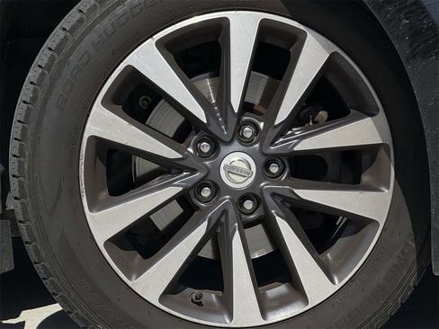 Used 2017 Nissan Altima 2.5 SL w/ 2.5 Technology Package image 10