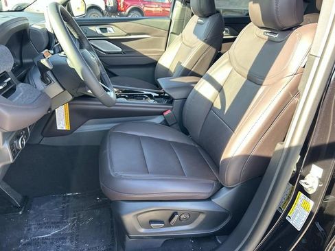 New 2026 Ford Explorer Platinum image 27