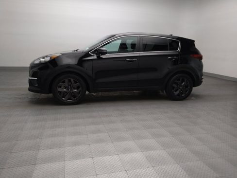 Used 2022 Kia Sportage LX w/ LX FWD Value Edition Package image 2