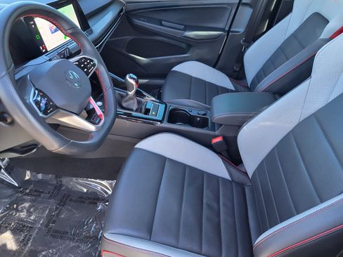 Used 2024 Volkswagen GTI Autobahn image 17