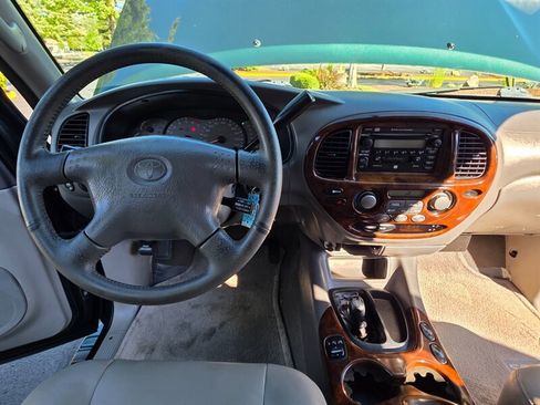 Used 2002 Toyota Sequoia Limited AWD/4WD image 54
