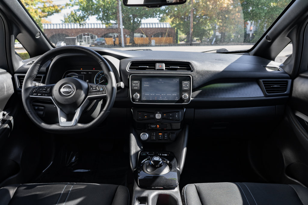 Used 2025 Nissan Leaf SV Plus FWD image 9