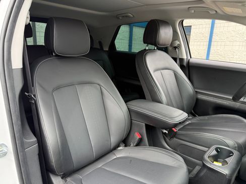 Used 2022 Hyundai Ioniq 5 Limited image 25