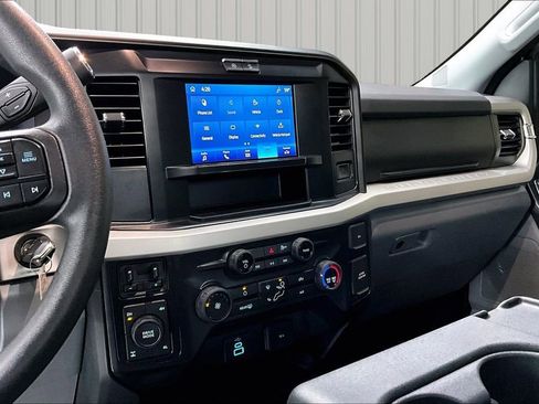 Used 2025 Ford F350 XLT AWD/4WD image 10