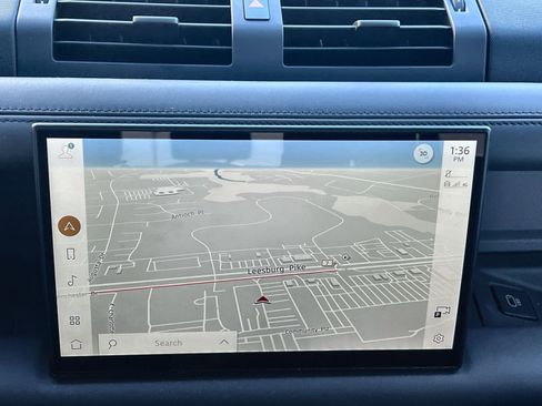 Used 2023 Land Rover Defender 90 V8 image 20