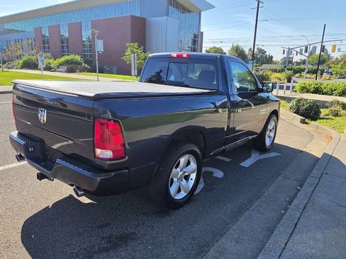 Used 2014 RAM 1500 Express RWD image 5