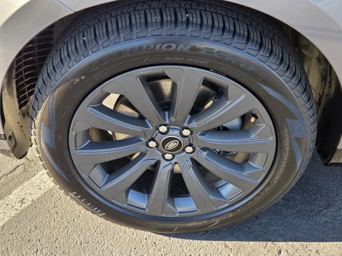 Used 2022 Land Rover Range Rover Velar S image 9