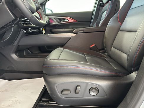 New 2026 Chevrolet Equinox EV RS image 5