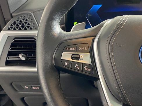 Certified 2024 BMW X5 xDrive50e w/ Premium Package image 17