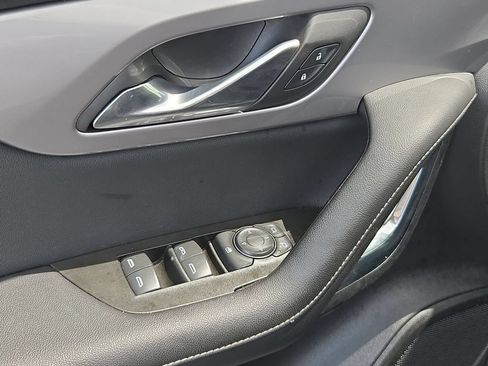 Used 2025 Chevrolet Blazer LT FWD image 27
