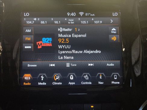 Used 2019 Jeep Cherokee Limited w/ Technology Group FWD image 25