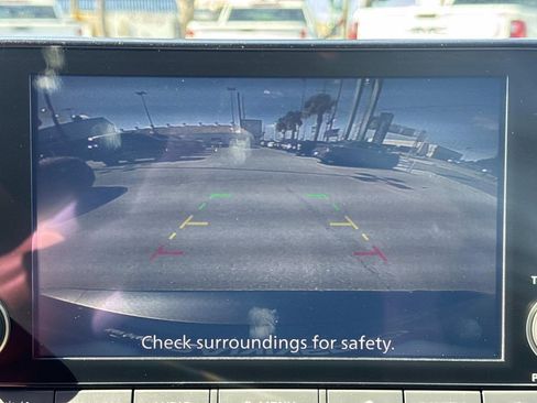 Used 2024 Nissan Rogue SV image 26