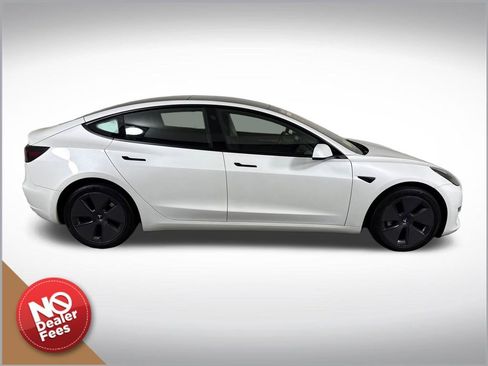 Used 2023 Tesla Model 3 Standard Range RWD image 2