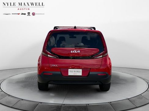 Used 2022 Kia Soul LX FWD image 15