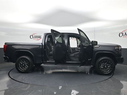 Used 2024 GMC Sierra 1500 AT4X image 33
