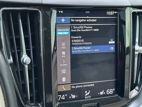 Used 2019 Volvo XC60 T6 Momentum w/ Premium Package image 19