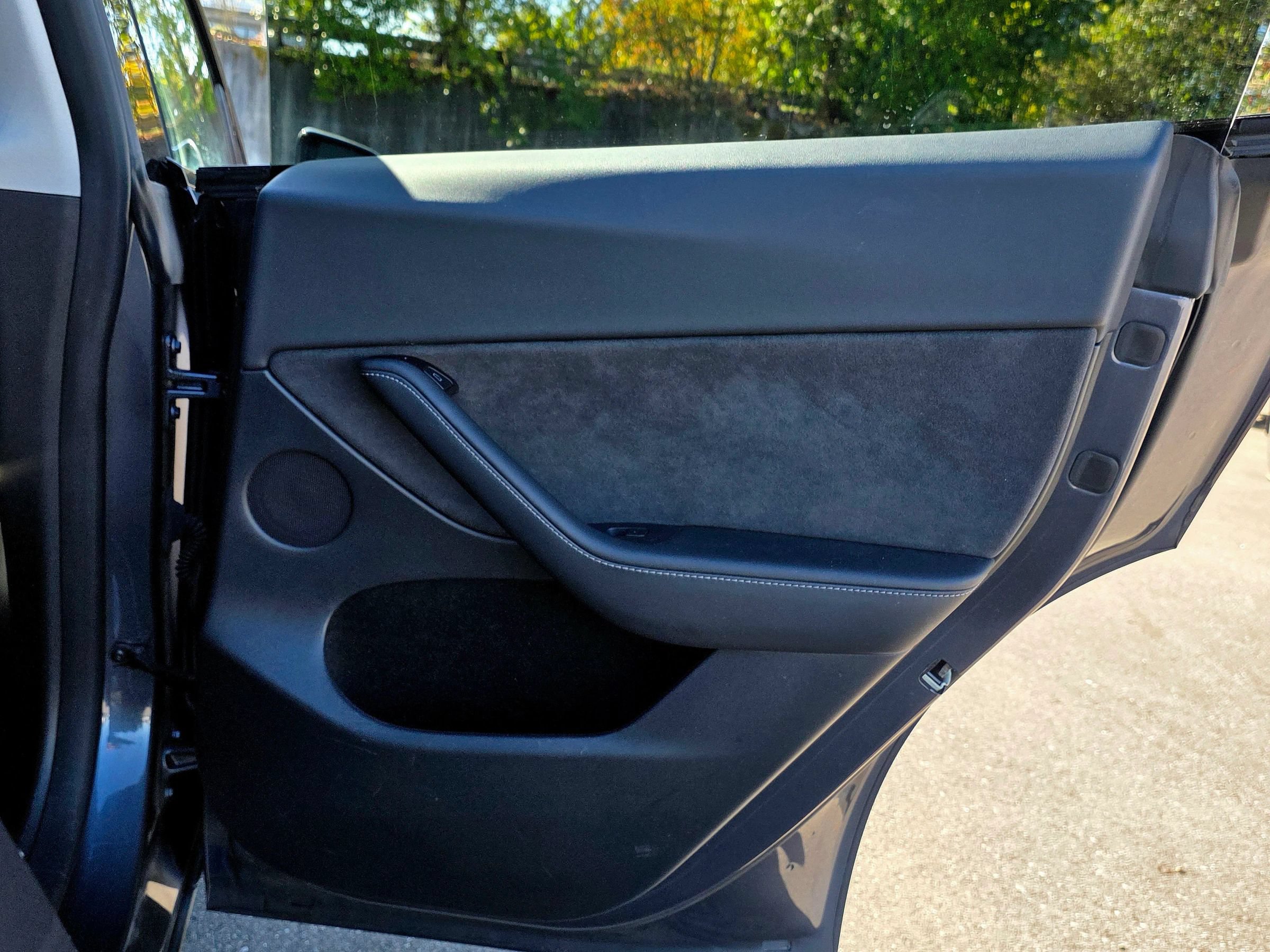 Used 2023 Tesla Model Y Long Range AWD/4WD image 50