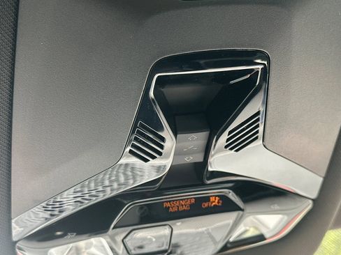 Used 2025 MINI Cooper S image 21