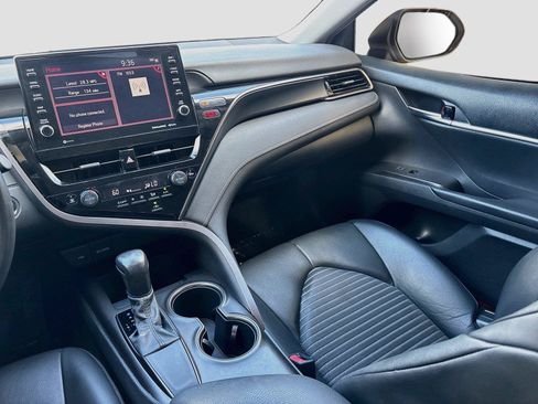 Used 2021 Toyota Camry SE w/ Audio Upgrade Package FWD image 22