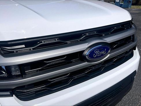 Used 2023 Ford Expedition XLT image 29